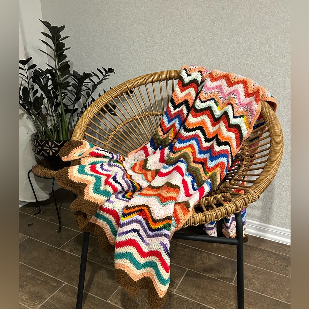 Vintage Zigzag Knit Blanket
